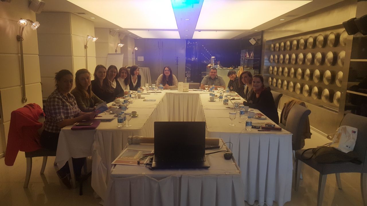 Kurumların ayrımcılığı, LGBTİ çocuklara yönelik şiddeti gizliyor | Kaos GL - LGBTİ+ Haber Portalı Haber